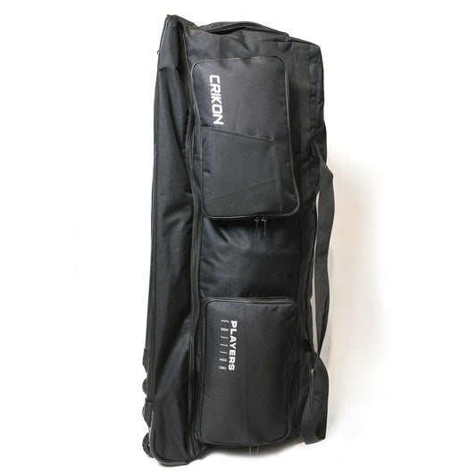 Stand-up structured Crikon wheelie kit bag for easy changing room use