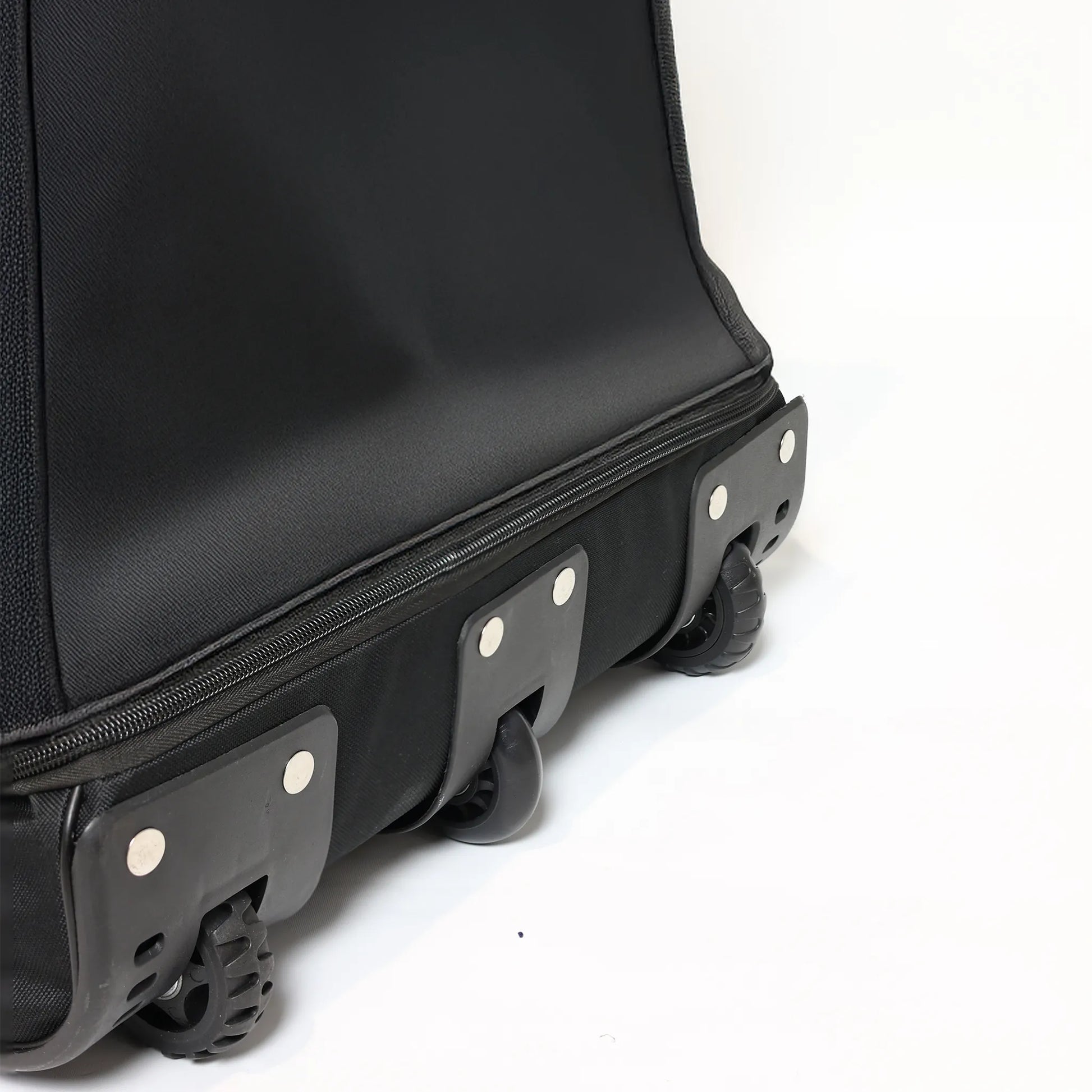 Crikon cricket kit bag with triple wheel base for stability